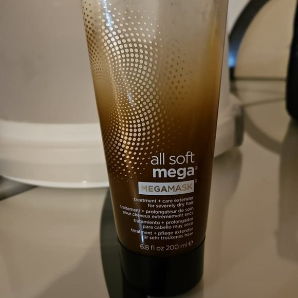 Redken All Soft Mega Mask Treatment Care Extender for Severely Dry Hair 6.8 oz. - Picture 2 of 4